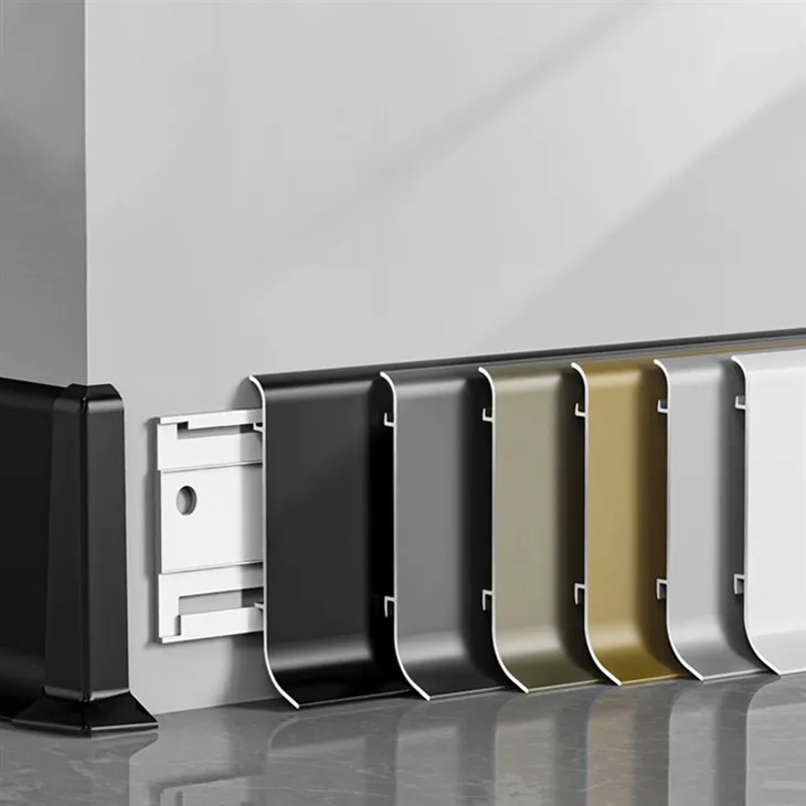 वॉल स्किरिंग